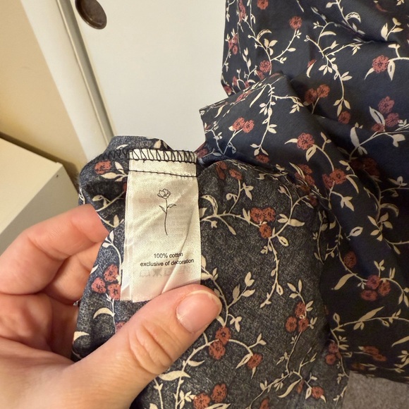 Chic Floral Maxi Dress - Picture 6 of 12